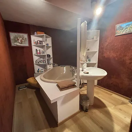 Bel Bourgeois 170 M2 Proche Gare Et Place Stanislas, 公寓